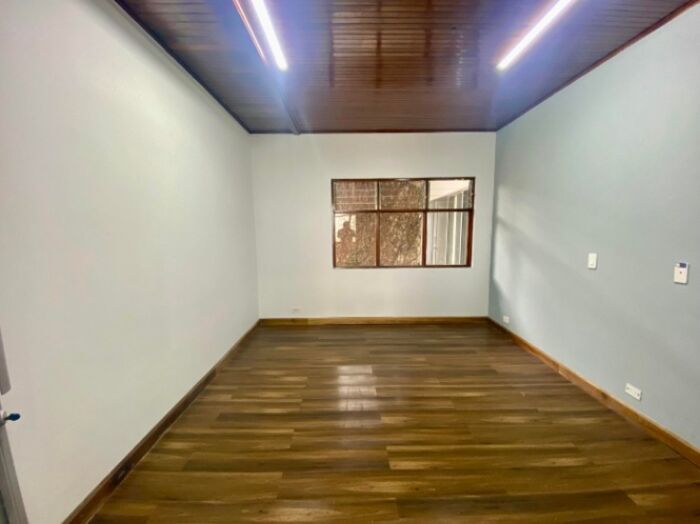 Alquiler de Casa para Oficinas en Hospital, San José. RAH 26-139 en Hospital, San José — $2,500