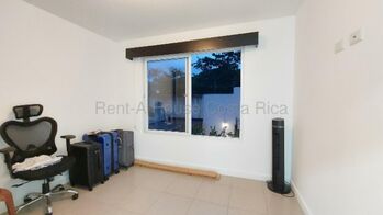 Casa en venta en Hacienda Colón con jardín privado y amplios espacios #26-2213 GS in Colón, Mora, San José — $253,000 - Photo 5 of 11