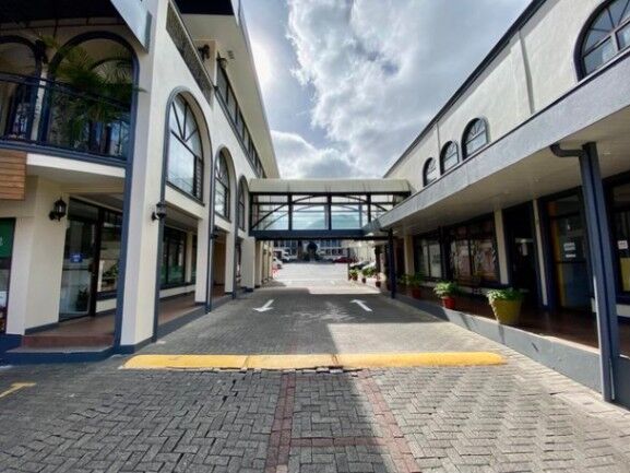 Venta de Edificio en San Rafael de Escazú. RAH 25-1838 en San Rafael, Escazú, San José — $1,750,000