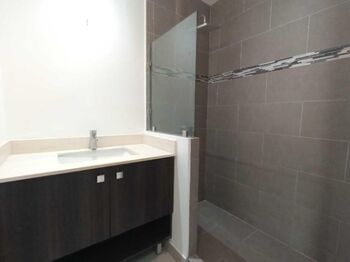 Alquiler de Apartamento en Granadilla de Curridabat. RAH 26-664 in Granadilla, Curridabat, San José — $1,100 - Photo 5 of 15