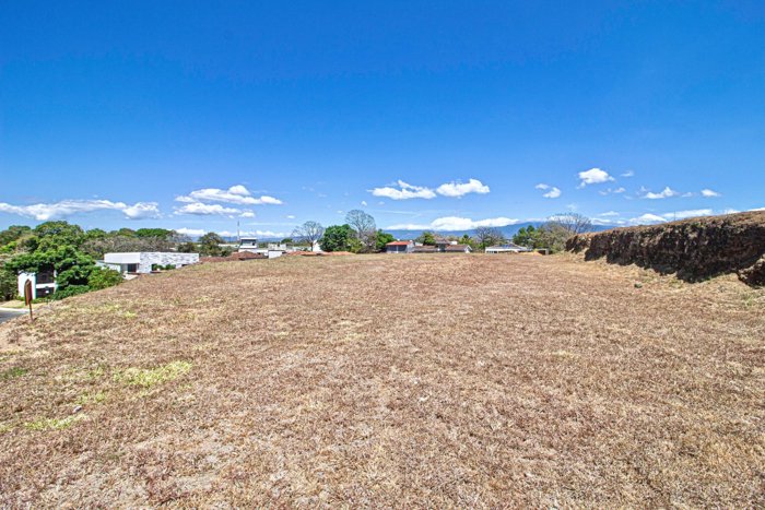 Dream Home Lot for sale in Santa Ana. en Santa Ana, San José — $163,000