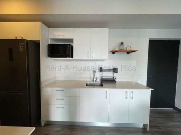 Se alquila apartamento en Sabana San José 27-224 en Mata Redonda, San José — $1,200