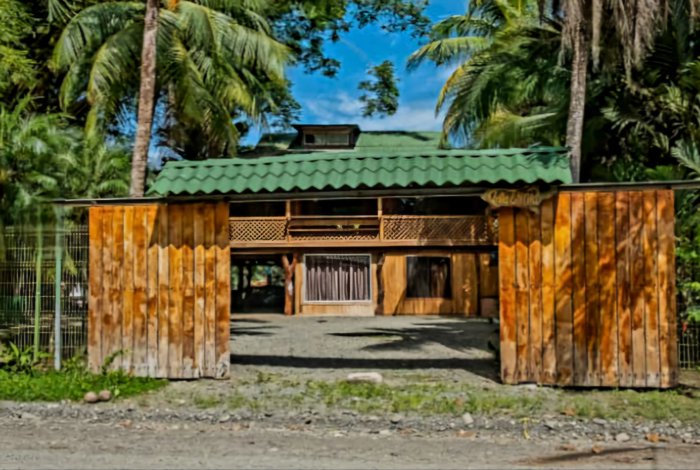 OPORTUNIDAD DE INVERSIÓN - Cabinas Rústicas Cahuita in Cahuita, Talamanca, Limón — ₡ 200 000 000