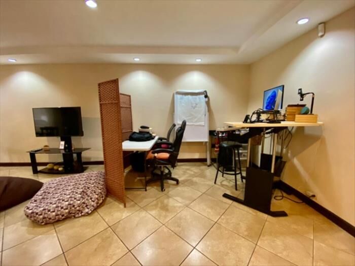 ¡Encuentra tu hogar perfecto en este condominio de lujo en Santa Ana 🏠🏠 in Santa Ana, San José — $185,000