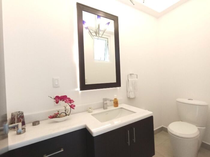 Se vende casa en San Isidro Heredia 25-1931 en San Isidro, Heredia — $719,000
