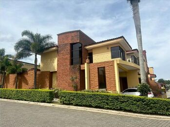 Casa en Venta La Ribera, Belén, Heredia