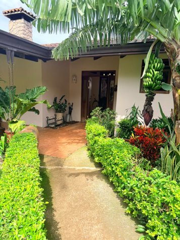Casa de Lujo San Rafael Heredia in Concepción, San Rafael, Heredia — $1,250,000 - Photo 3 of 23