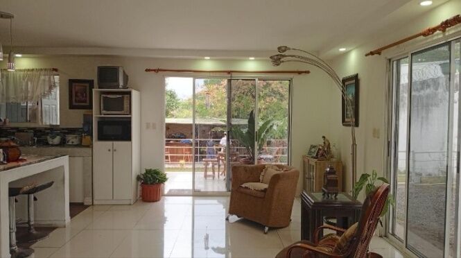 Venta de Casa en Guachipelin Escazú  en San Rafael, Escazú, San José — $210,000
