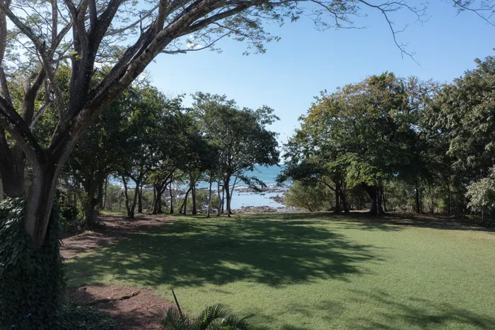 Exclusivo Lote Frente al Mar en Hacienda Pinilla – La Dulce Vida en Tamarindo, Santa Cruz, Guanacaste — $3,000,000 - Foto 2 de 7