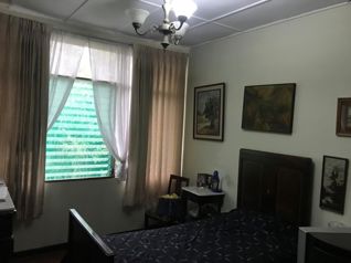 Venta de señorial casona con amplias áreas verdes en Escazú #25-244 GS en San Rafael, Escazú, San José — $630,000 - Foto 4 de 11