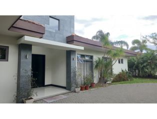 Casa en Venta en Santa Ana, Piedades. 5PVV9969271 in Piedades, Santa Ana, San José — $800,000 - Photo 2 of 22