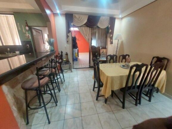 COMODA CASA EN VENTA DENTRO DE SEGURO RESIDENCIAL en Desamparados, Alajuela — ₡ 85 000 000