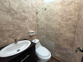 Venta de Casa en El Guarco-San Isidro. RAH 26-1570 PRECIO REBAJADO en San Isidro, El Guarco, Cartago — $183,000 - Foto 4 de 6