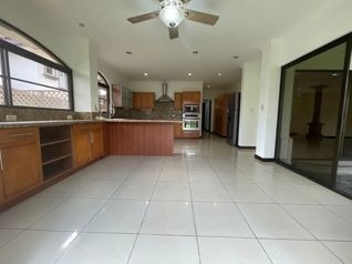 Casa en Venta Hacienda del Sol in Uruca, Santa Ana, San José — $880,000 - Photo 5 of 32