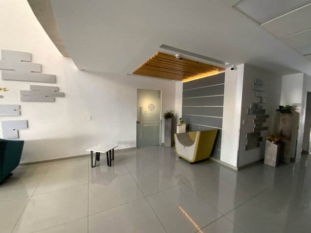 ALQUILO OFICINA EN SANTA ANA en Santa Ana, San José — $5,995