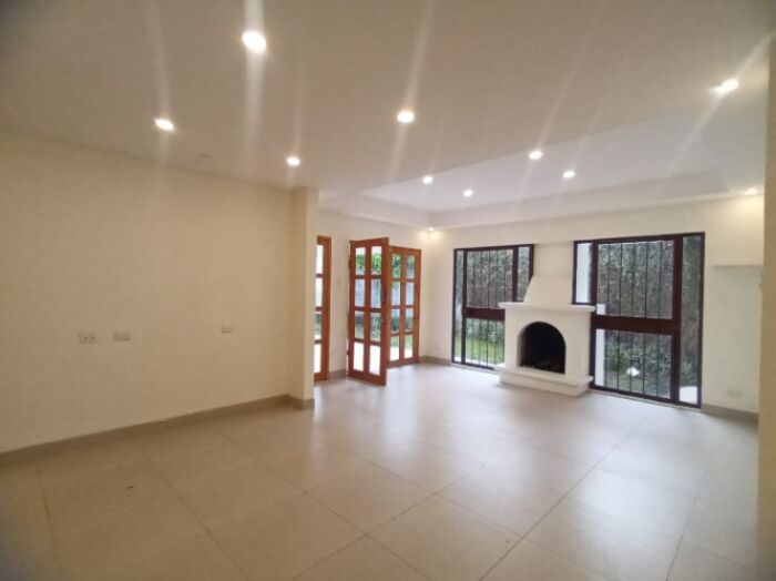  ALQUILER O VENTA CASA EN HEREDIA SAN RAFAEL RESIDENCIAL EL CASTILLO Tel: 83259589 in Ángeles, San Rafael, Heredia — $1,900