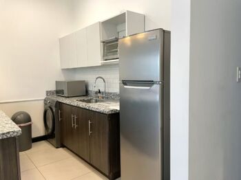 VENDO APARTAMENTO EN PIEDADES DE SANTA ANA. en Piedades, Santa Ana, San José — $125,000 - Foto 4 de 11