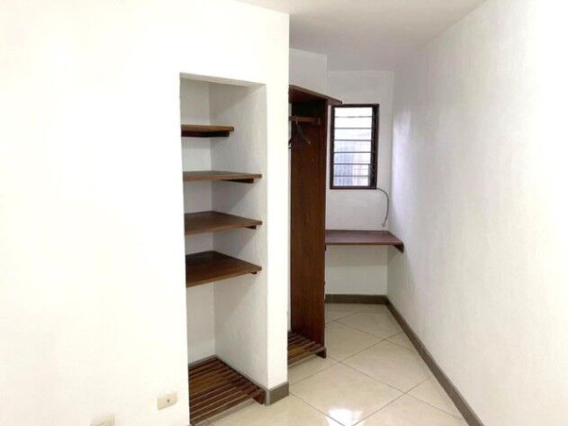 Venta de Local Comercial + 2 APTOS en Zapote-San José. RAH 26-1353 PRECIO REBAJADO in Zapote, San José — $570,000