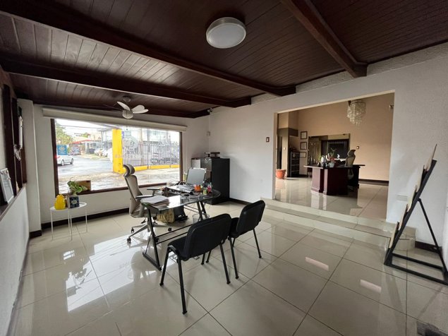 ¡VENTA DE CONJUNTO DE OFICINAS EN EL  CORAZÓN DE SAN JOAQUÍN - FLORES DE HEREDIA! en San Joaquín, Flores, Heredia — ₡ 190 000 000