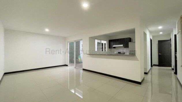 MLS-26-1761 LS VENTA CASA ESCAZU SAN JOSE en Escazú, San José — $230,000