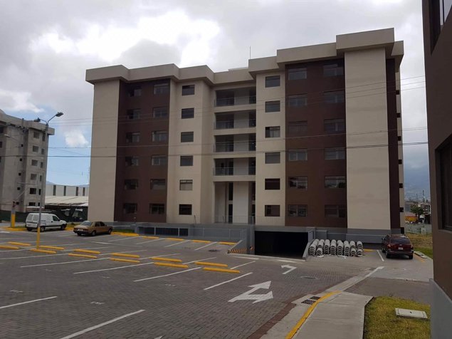 VENTA DE APARTAMENTO, HATILLO, TORRES DE MONTERREY en Hatillo, San José — ₡ 46 000 000