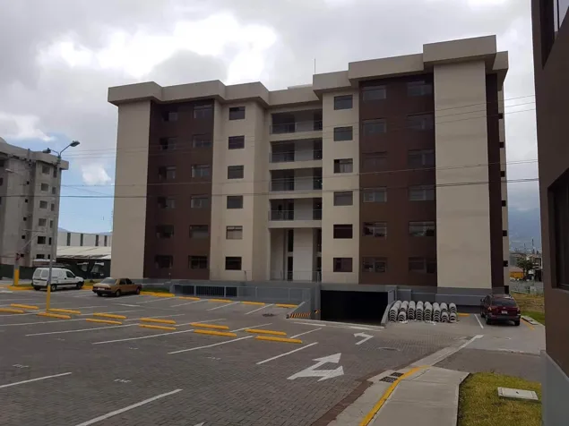 VENTA DE APARTAMENTO, HATILLO, TORRES DE MONTERREY en Hatillo, San José — ₡ 46 000 000