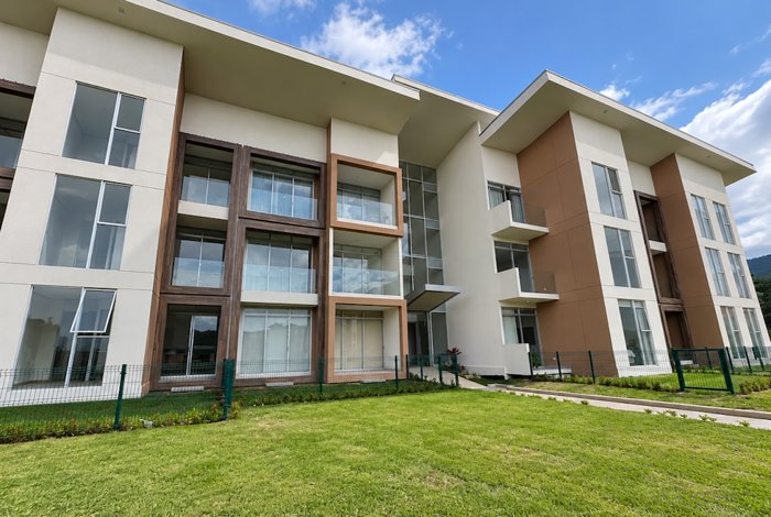 Apartamento para estrenar de 3 habitaciones en Vistas a la Colina in Pozos, Santa Ana, San José — $1,900 - Photo 2 of 24