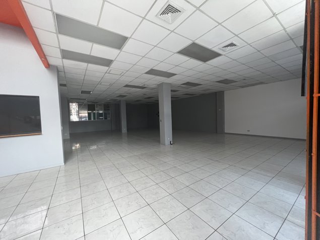 EDIFICIO EN ALQUILER O VENTA EN CERCANÍAS PASEO COLON in Escazú, San José — $7,500 - Photo 2 of 13