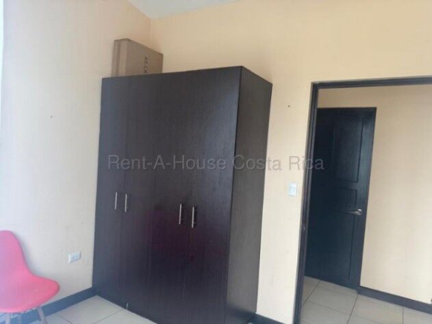 Venta de Apartamento en Moravia-La Trinidad. RAH 26-2144 PISO 2 en La Trinidad, Moravia, San José — ₡ 49 000 000