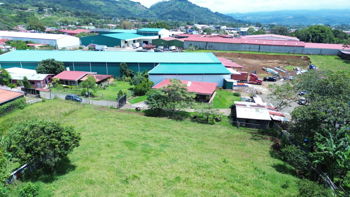 Lote Residencial La Granja, Palmares (1,899.78m2) in La Granja, Palmares, Alajuela — 88 000 000 ₡ - Photo 4 of 5