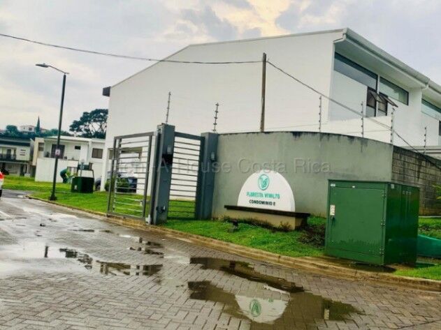 Venta de Lote ESQUINERO en La Unión-Concepción, Cartago.  en Concepción, La Unión, Cartago — ₡ 53 000 000