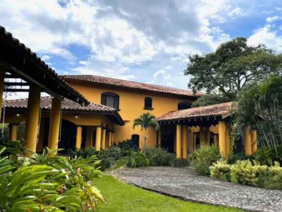 Magnifica Quinta en Venta en Atenas, Alajuela. en Concepción, Atenas, Alajuela — $1,500,000