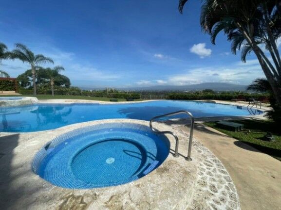 Se alquila moderno apartamento en condominio de Santa Ana 26-586 en Uruca, Santa Ana, San José — $1,050
