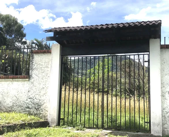 VENDO Terreno en San Antonio de Escazú (Con Permiso de Uso Comercial) en San Antonio, Escazú, San José — $420,000 - Foto 3 de 14