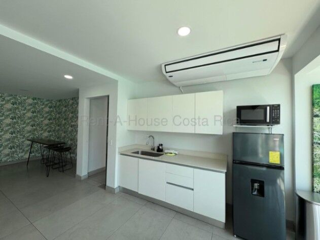 Venta de Lujoso Penthouse en Escazú. RAH 26-1639 en Escazú, San José — $800,000