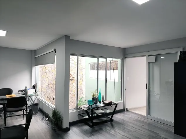VENTA DE EDIFICIO DE OFICINAS, SAN JOSE, BARRIO AMON en Hospital, San José — $440,000 - Foto 3 de 9