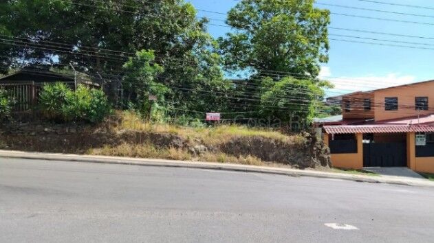 Venta de Lote en Piedades de Santa Ana. RAH 27-69 INVERSIÓN in Piedades, Santa Ana, San José — ₡ 60 000 000