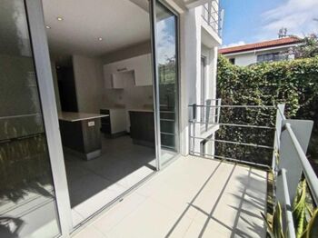 Se vende apartamento en Granadilla Curridabat 26-664 en Granadilla, Curridabat, San José — $1,100 - Foto 4 de 19