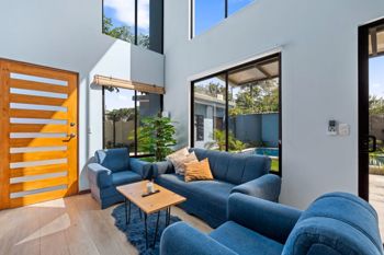 VILLA AZUL: CASA CON PISCINA Y CASITA INDEPENDIENTE CERCA DE TAMARINDO en Tamarindo, Santa Cruz, Guanacaste — $299,000 - Foto 4 de 13