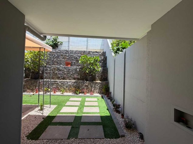 VENTA DE CASA EN SAN PABLO DE HEREDIA, 3 PISOS CON VISTA. en San Pablo, Heredia — $235,000 - Foto 3 de 12