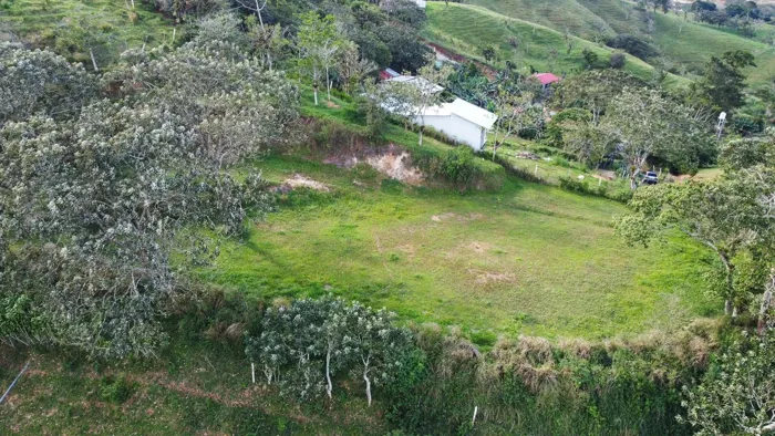 Terreno amplio de 2.500 m² en Santiago, San Ramón, Costa Rica en Santiago, San Ramón, Alajuela — $171,000 - Foto 2 de 5