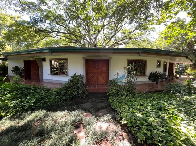 Venta de casa rodeada de naturaleza en amplio terreno #26-200 GS en Brasil, Santa Ana, San José — $900,000