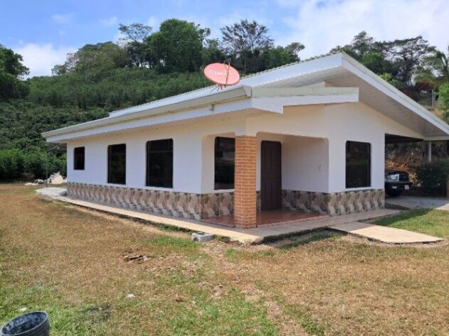 SE VENDE BELLA PROPIEDAD Y CASA EN SAN RAMÓN.  en Piedades Norte, San Ramón, Alajuela — ₡ 55 000 000