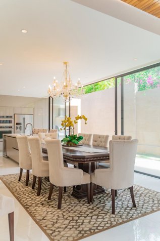 Venta de espectacular casa ubicada en exclusivo condominio en Escazú in Escazú, San José — $695,000 - Photo 2 of 23