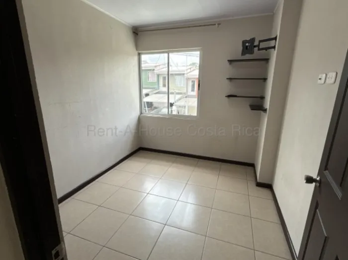 Venta | Casa contemporánea con patio privado en San Pablo de Heredia #27-35 GS in San Pablo, Heredia — $107,000 - Photo 2 of 9