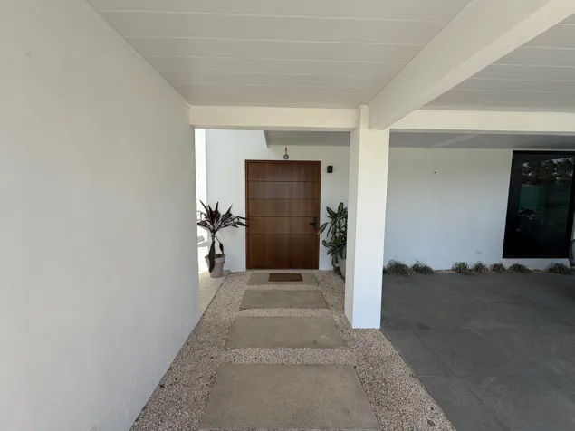 Modern Family Home for Sale in Condominio Residencial Las Mesetas en Atenas, Alajuela — $450,000 - Foto 3 de 35