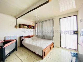 CASA EN VENTA MONTES DE OCA SAN JOSÈ en San Rafael, Montes De Oca, San José — 93 000 000 ₡ - Foto 4 de 10