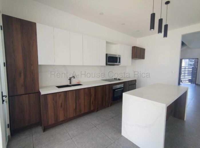 Se vende casa en San Rafael Heredia 26-1686 in San Josecito, San Rafael, Heredia — $315,000