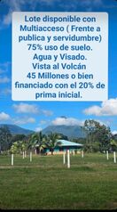 Ultimo lote con Vista al Volcán de 880m2 a 8km de Fortuna en La Fortuna, San Carlos, Alajuela — 45 000 000 ₡ - Foto 2 de 4