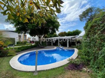 Alquiler de Casa en Santa Ana-Piedades. RAH 26-1471 PRECIO REBAJADO en Piedades, Santa Ana, San José — $2,000 - Foto 5 de 6
